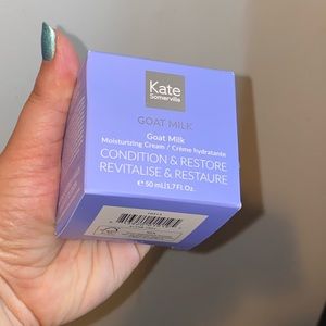 BNIB Kate Somerville Goat Milk moisturizer